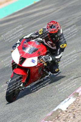 media/Oct-15-2022-TrackXperience (Sat) [[8f70b8b0be]]/Group 2/session 4 turn 1/